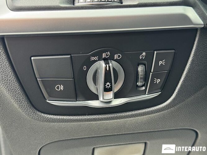 BMW X3 3.0e 52 interauto-car