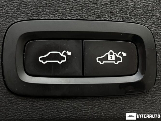 Volvo XC 40 49 interauto-car