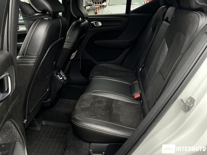 Volvo XC 40 44 interauto-car