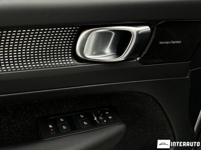 Volvo XC 40 36 interauto-car