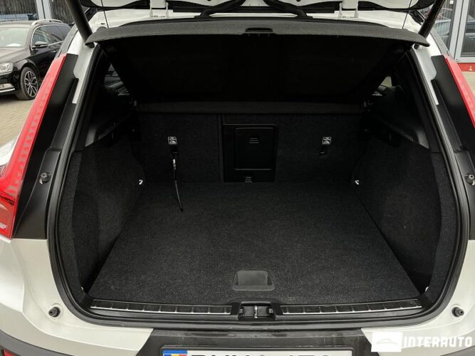 Volvo XC 40 48 interauto-car