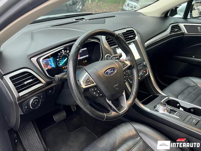 Ford Fusion 41 interauto-car