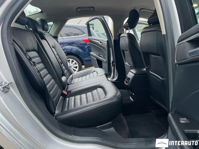 Ford Fusion 50 interauto-car