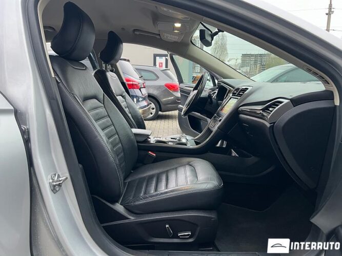 Ford Fusion 49 interauto-car