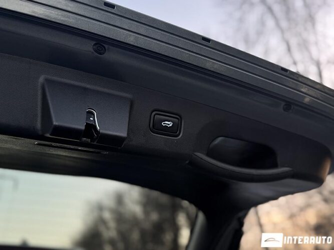 Hyundai Tucson 42 interauto-car