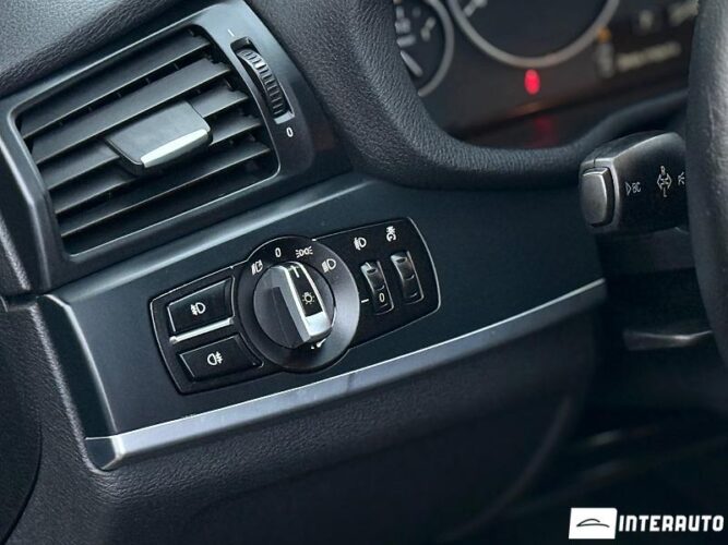 BMW X3 2.0D 34 interauto-car