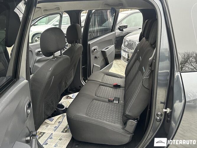 Dacia Lodgy Stepway 40 interauto-car