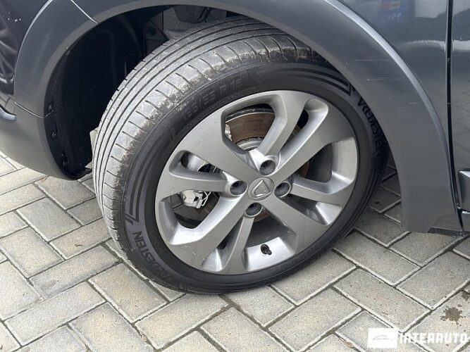 Dacia Lodgy Stepway 43 interauto-car