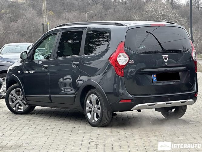 Dacia Lodgy Stepway 32 interauto-car