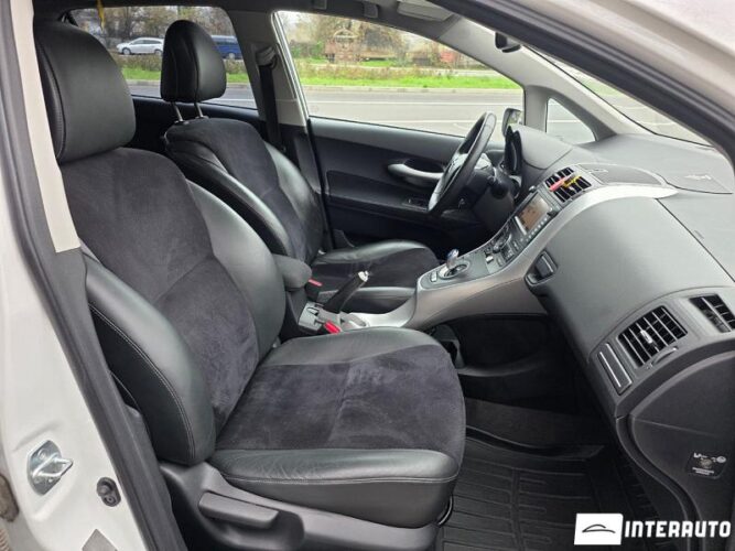 Toyota Auris 37 interauto-car