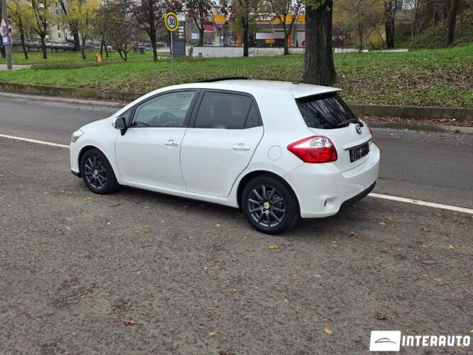 Toyota Auris 33 interauto-car