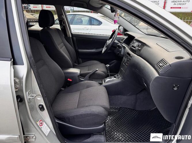 Toyota Corolla 33 interauto-car