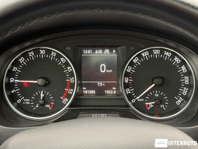 Skoda Rapid 42 interauto-car