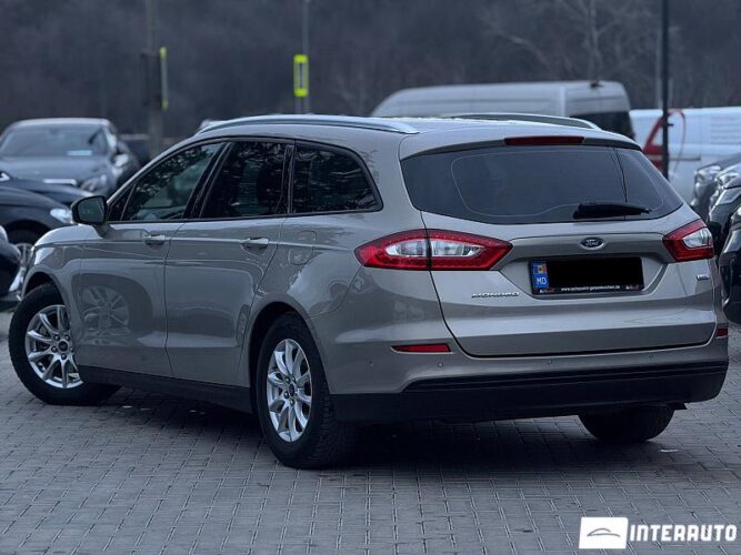Ford Mondeo 34 interauto-car