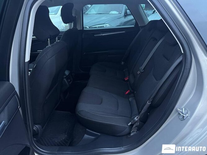 Ford Mondeo 43 interauto-car