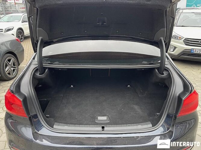 BMW 530e 37 interauto-car