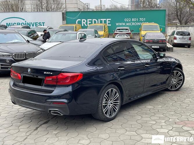 BMW 530e 34 interauto-car