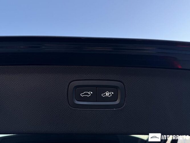 Volvo XC 90 66 interauto-car