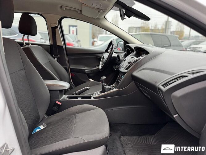 Ford Focus 45 interauto-car