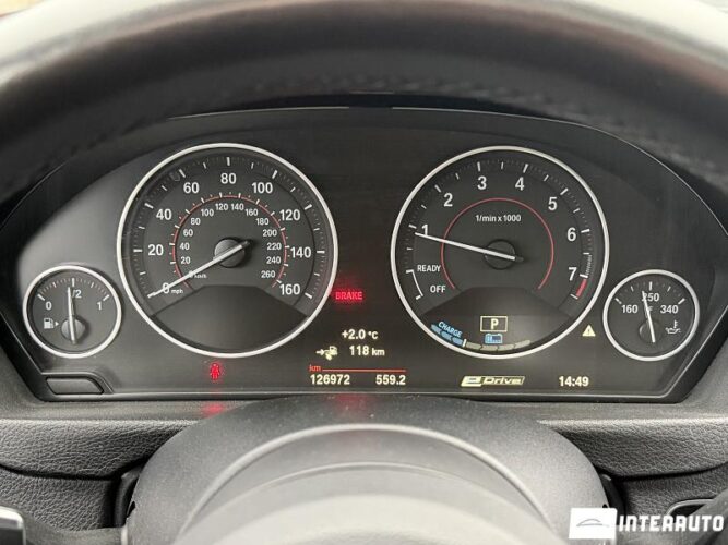 BMW 330E 43 interauto-car