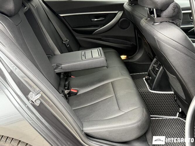 BMW 330E 48 interauto-car