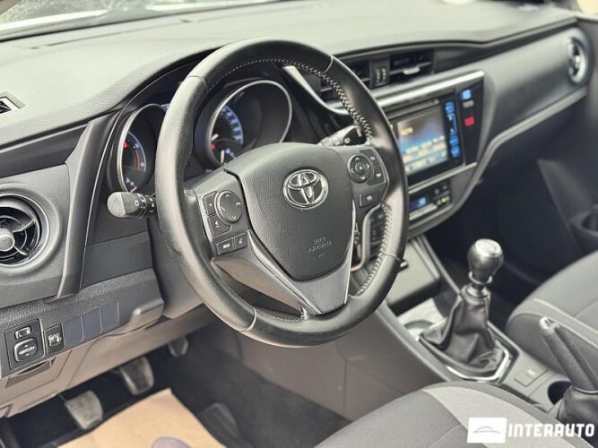 Toyota Auris 36 interauto-car