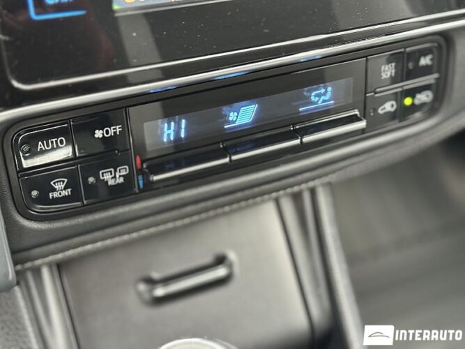 Toyota Auris 40 interauto-car