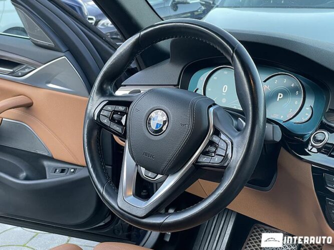 BMW 530e 47 interauto-car