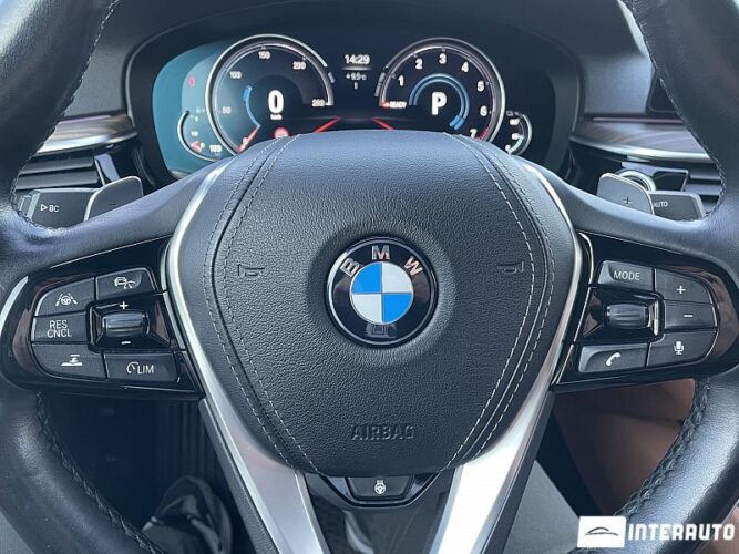 BMW 530e 48 interauto-car