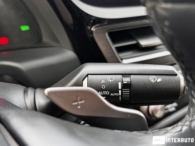 Lexus ES 300h 46 interauto-car