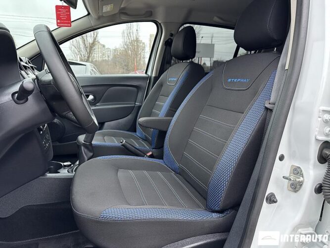 Dacia Sandero Stepway 33 interauto-car
