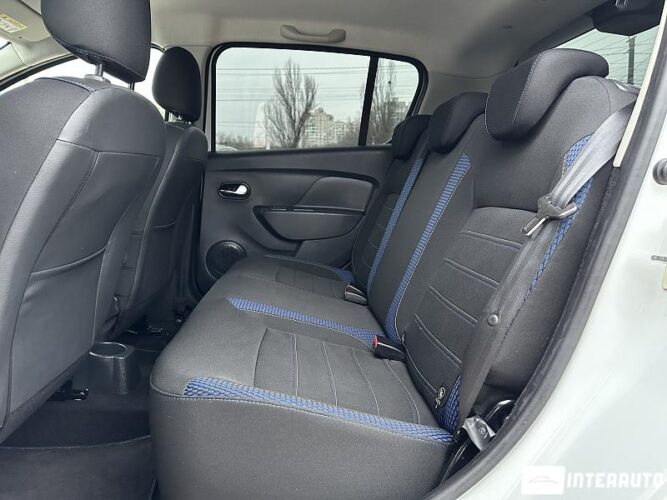 Dacia Sandero Stepway 44 interauto-car