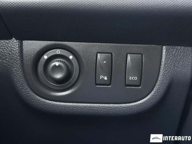 Dacia Sandero Stepway 36 interauto-car