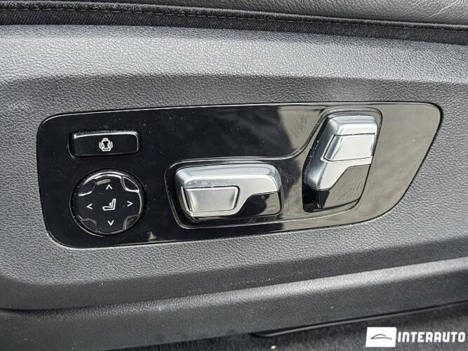 BMW X5 3.0D 52 interauto-car