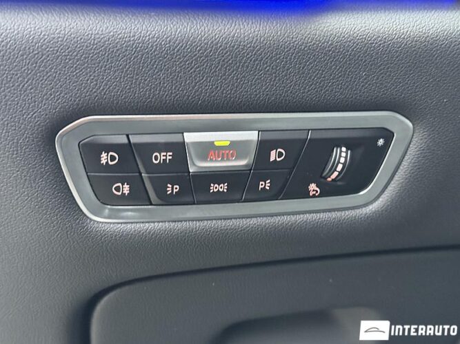 BMW X5 3.0D 50 interauto-car