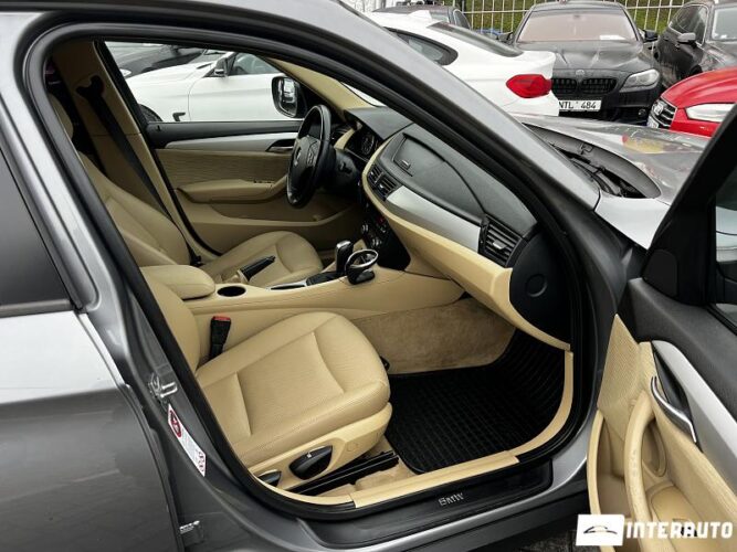 BMW X1 1.8D 33 interauto-car