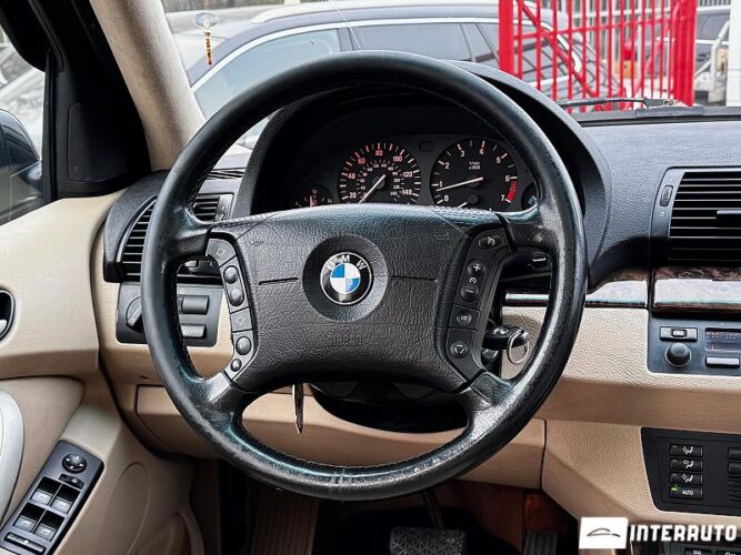 BMW X5 3.0i 37 interauto-car