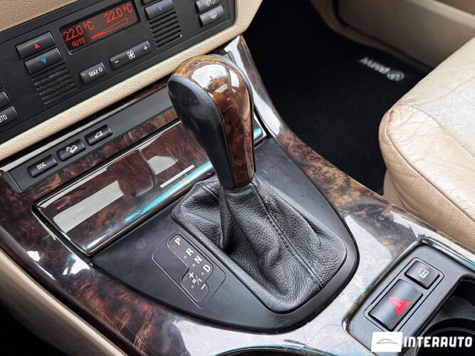 BMW X5 3.0i 41 interauto-car