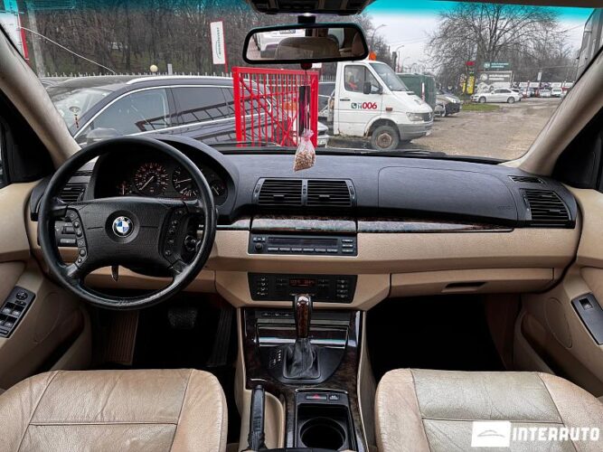 BMW X5 3.0i 38 interauto-car