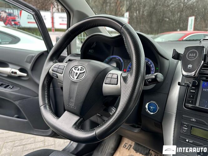 Toyota Auris 38 interauto-car