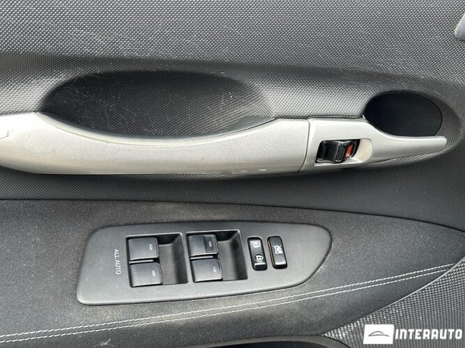 Toyota Auris 44 interauto-car