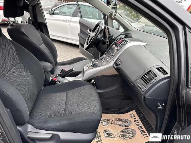 Toyota Auris 35 interauto-car