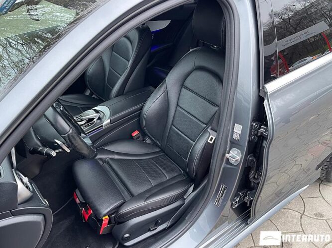 Mercedes C 300e 49 interauto-car