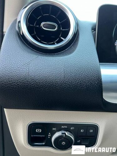 Mercedes GLB 250 50 interauto-car