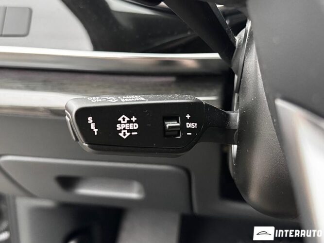 Audi Q7 48 interauto-car