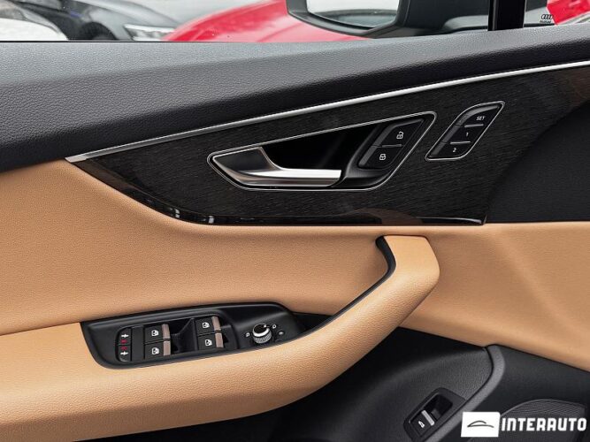 Audi Q7 56 interauto-car