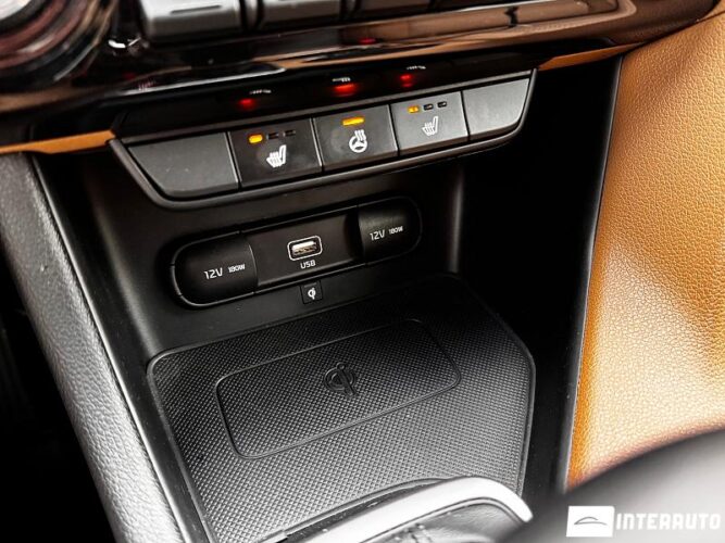 Kia Sportage 44 interauto-car