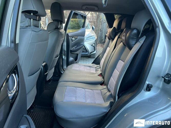 Nissan Qashqai 47 interauto-car