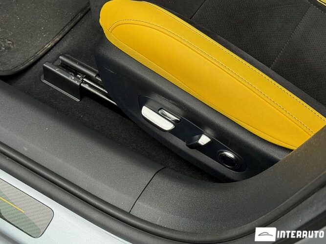 Xiaomi SU7 Ultra 46 interauto-car