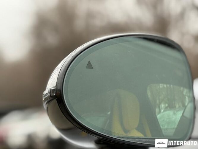 Xiaomi SU7 Ultra 42 interauto-car